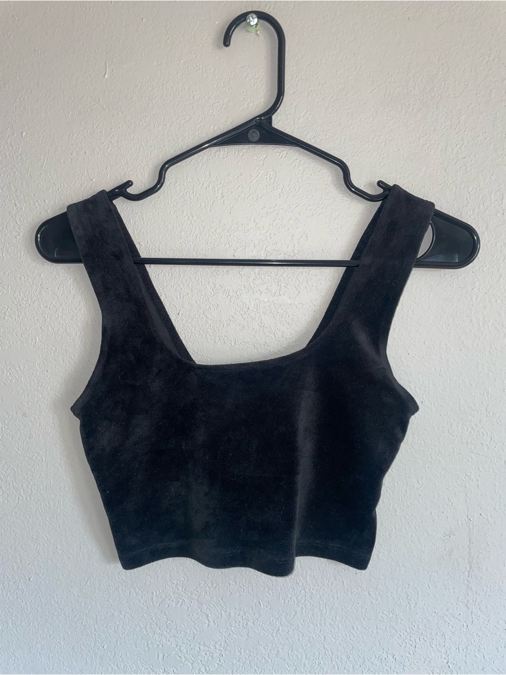 Black Velvet Crop Tank Top - Classic Scoop Neck
